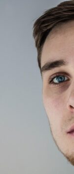 Crafting a Career Resume That Shows Impact and Adaptability